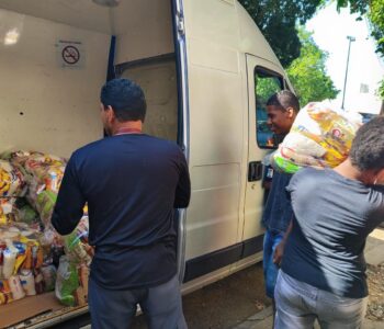 Grupo CCR e CCR Metrô Bahia doam cestas básicas em Salvador