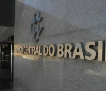 Banco Central abre inscrições para concurso com 100 vagas e salários iniciais de R$ 20,9 mil