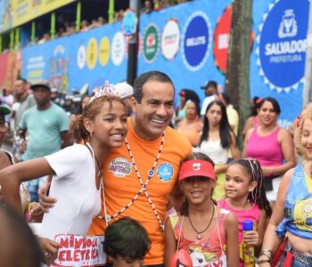 “É o Carnaval com maior participação popular da história da cidade”, afirma prefeito Bruno Reis