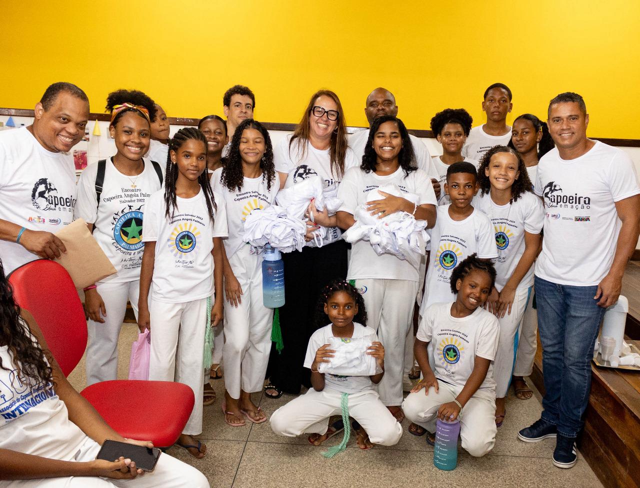 No momento você está vendo Projeto de inclusão da capoeira nas escolas depende de parcerias para se expandir pela Bahia