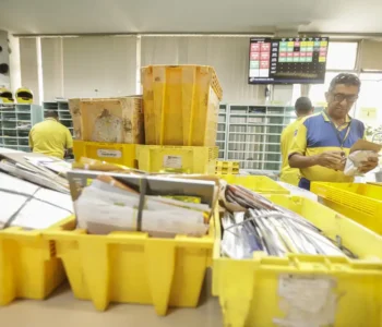 Governo federal vai revisar leis que tratam do setor postal