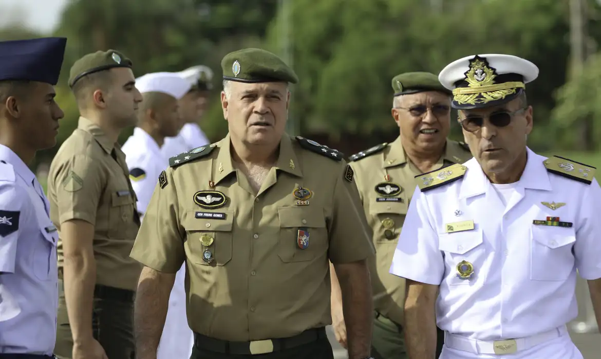 No momento você está vendo Ex-comandante do Exército confirma reunião com Bolsonaro sobre golpe