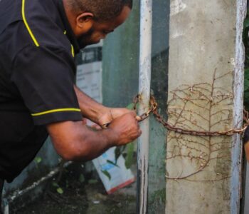 Salvador Contra a Dengue: ação chaveiro permite inspeção de imóveis fechados para combate ao Aedes