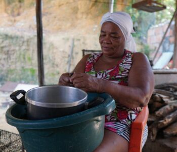 Projeto Mares celebra mulheres com lançamento do e-book “Receitas do Mar”