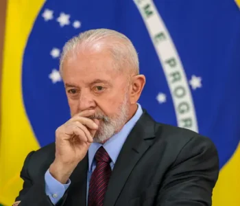 Lula pede votos para Boulos, o que é proibido pela lei eleitoral