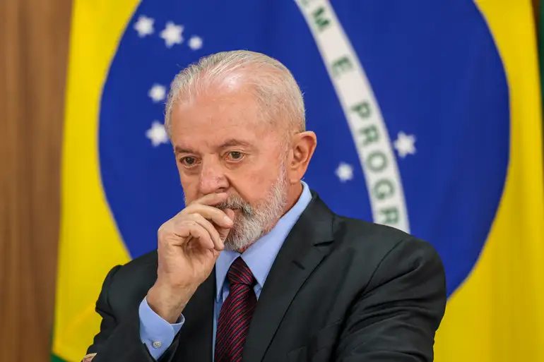 No momento você está vendo Lula pede votos para Boulos, o que é proibido pela lei eleitoral