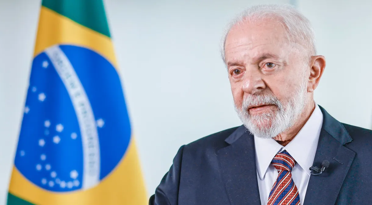 No momento você está vendo Avaliações positiva e negativa do governo Lula caem e empatam em 33%