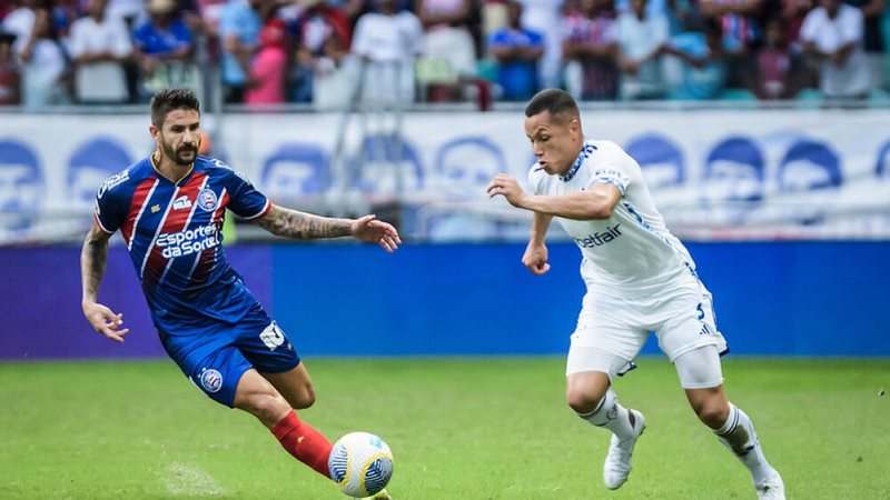 No momento você está vendo Bahia atropela o Cruzeiro e está de volta no G-4