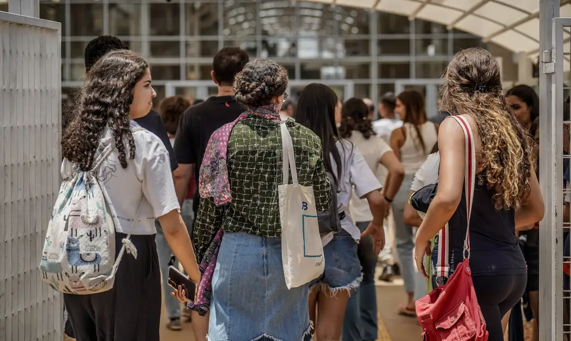 No momento você está vendo Enem 2024: prazo para inscrições termina na sexta-feira