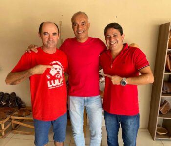 Mudança em Tucano: Dr. Igor abre mão de candidatura e PT confirma professor como substituto