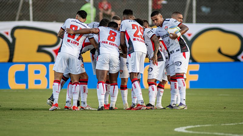 No momento você está vendo Vitória vence a primeira, larga a lanterna, mas fica na zona