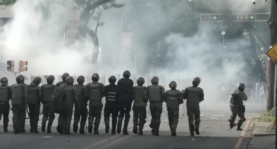 No momento você está vendo Sete mortos na Venezuela em protesto contra Maduro