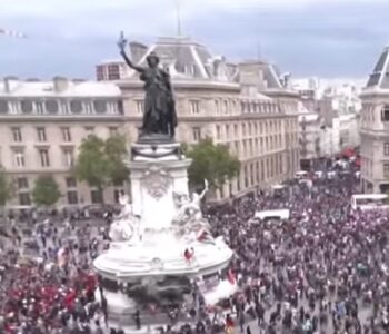 Milhares de franceses protestam nas ruas contra a extrema-direita