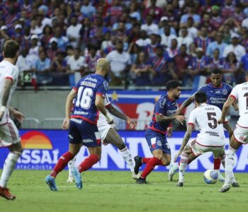 Flamengo bate Bahia na Fonte e sai na frente pra decisão