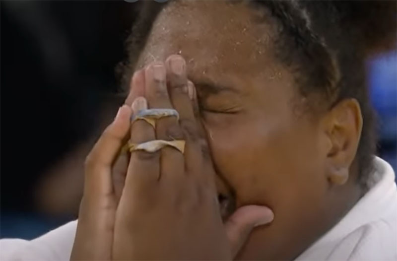 No momento você está vendo Judoca Beatriz Sousa conquista o primeiro ouro brasileiro em Paris