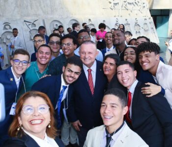 “Programa Deputado Jovem Universitário” combate a criminalização da política