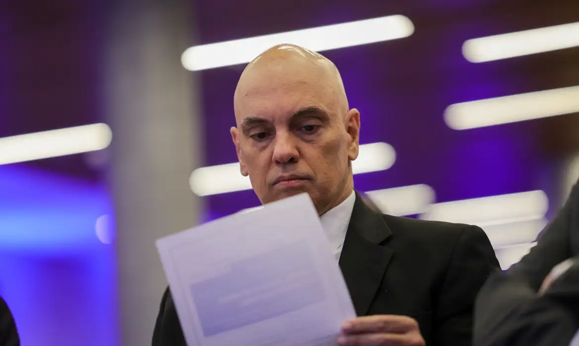 No momento você está vendo Moraes transfere R$ 18 milhões da Starlink para a União