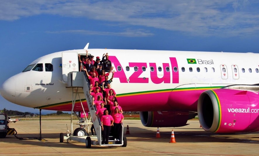 No momento você está vendo Porto Seguro, Maceió e Cabo Frio lideram números de voos da Azul na temporada de verão