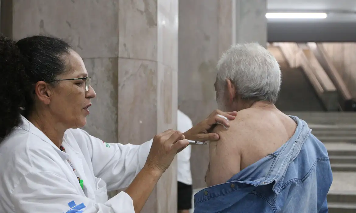 No momento você está vendo Covid-19 aumenta entre idosos nas regiões Norte e Nordeste