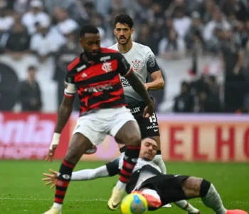 Flamengo segura empate com Corinthians e chega à final da Copa Brasil