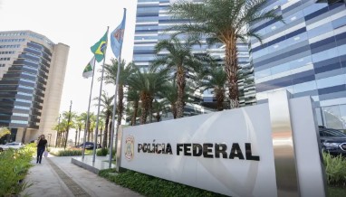 No momento você está vendo PF indicia Bolsonaro e mais 36 por tentativa de golpe de Estado