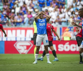 Bahia passa vexame mas acha empate contra Furacão na Fonte