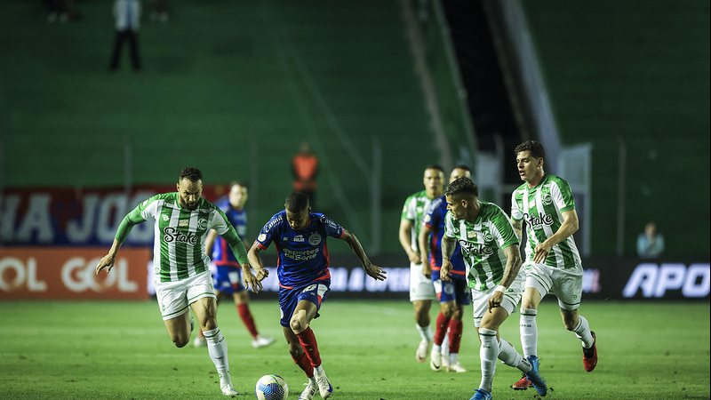 No momento você está vendo Bahia apático no segundo tempo leva virada em Caxias e cai na tabela