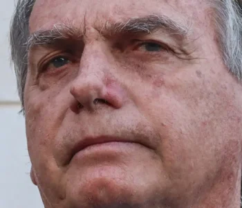 Bolsonaro atuou de forma “direta e efetiva” para tentar golpe, diz PF