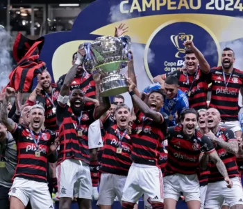 Flamengo bate Galo no Mineirão e conquista seu quinto título