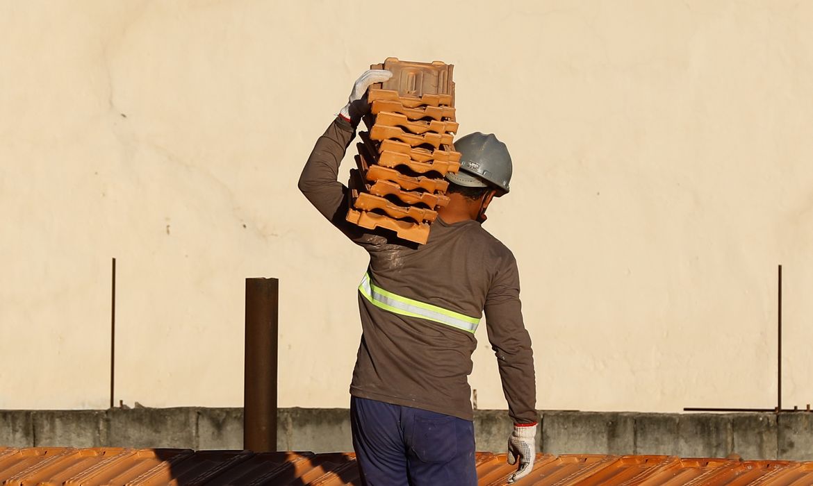 No momento você está vendo Trabalho 6×1: cresce a pressão pela aprovação da PEC