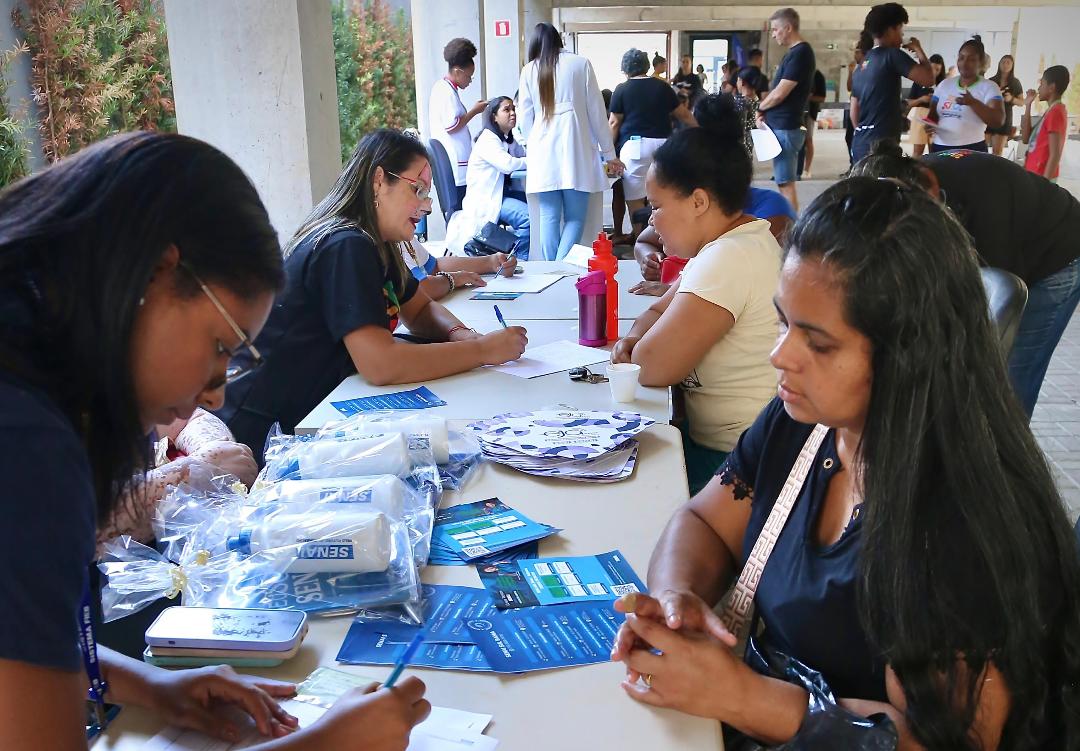 No momento você está vendo Mercado Solidário: iniciativa recebeu 140 pessoas para serviços essenciais gratuitos em Ilhéus