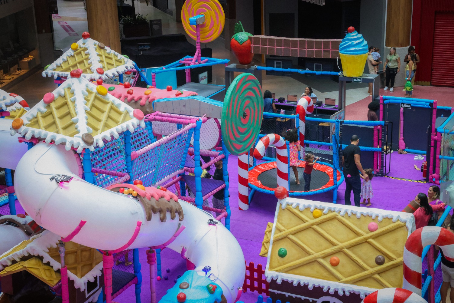 No momento você está vendo Diversão para criançada: Salvador Shopping recebe parque ‘Fábrica de Chocolate’