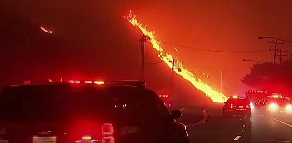 No momento você está vendo Cinco mortos e 100 mil evacuados na California