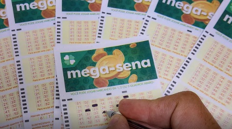 No momento você está vendo Mega-Sena sorteia nesta terça-feira prêmio acumulado em R$ 34 milhões