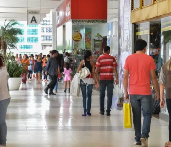 Vendas no comércio fecham 2024 com alta de 4,7%, a maior desde 2012