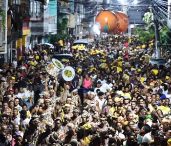 Ilê Aiyê homenageia povo queniano em celebração pelo seu Carnaval cinquentenário