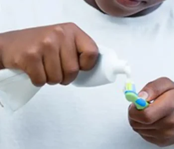 Anvisa suspende creme dental da Colgate após relatos de reações
