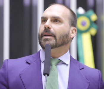 Moraes abre inquérito contra Eduardo Bolsonaro