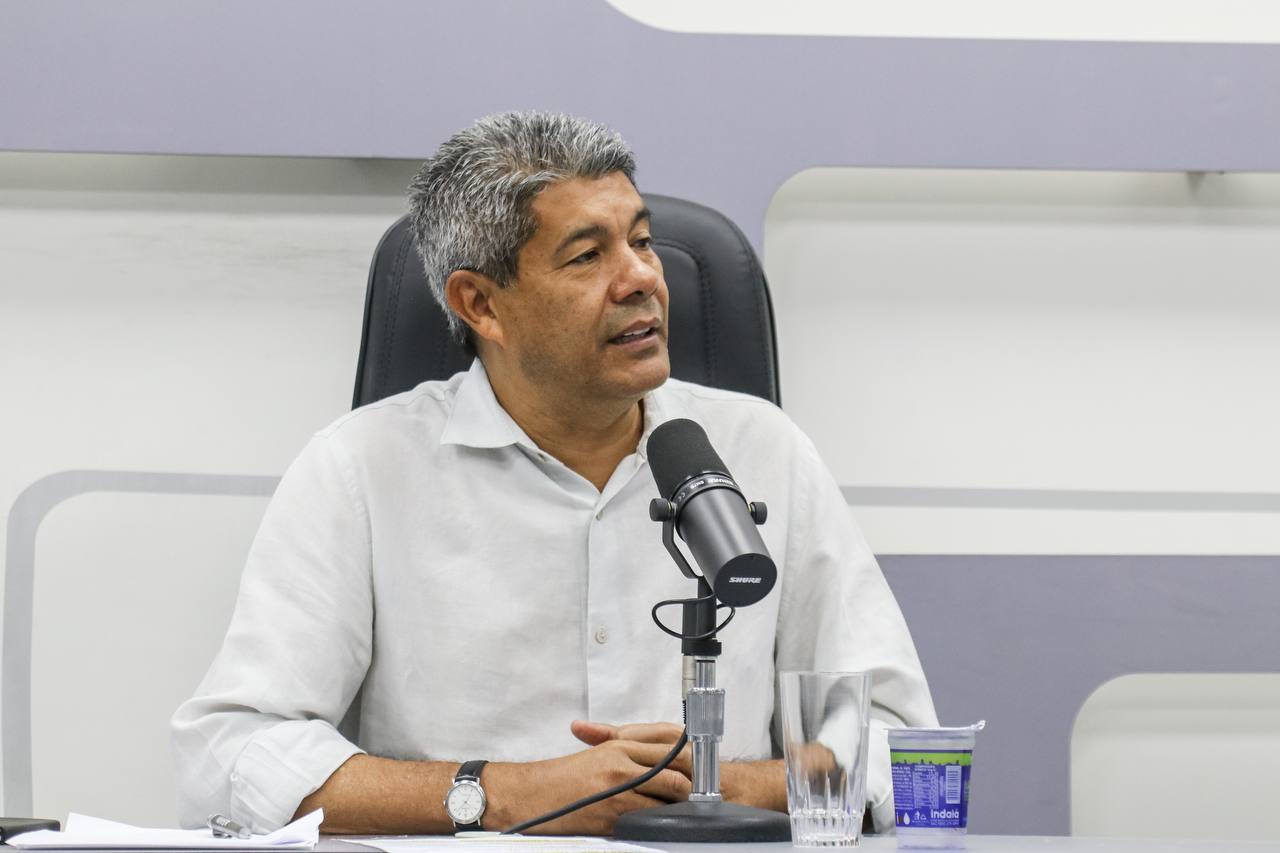 No momento você está vendo Governador se reúne com Dilma para atrair investimentos do Banco do Brics para a Bahia