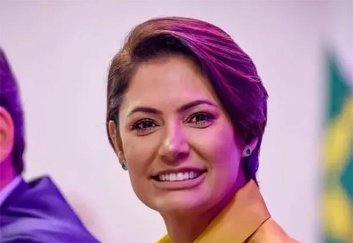 No momento você está vendo Eleição 2026: Candidatura de Michelle ganha força