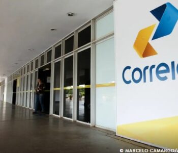 Beneficiários do INSS podem contestar descontos indevidos nos Correios