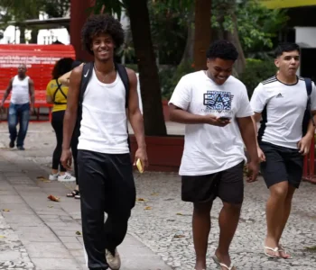 Enem 2025: prazo para pedir isenção da taxa acaba nesta sexta