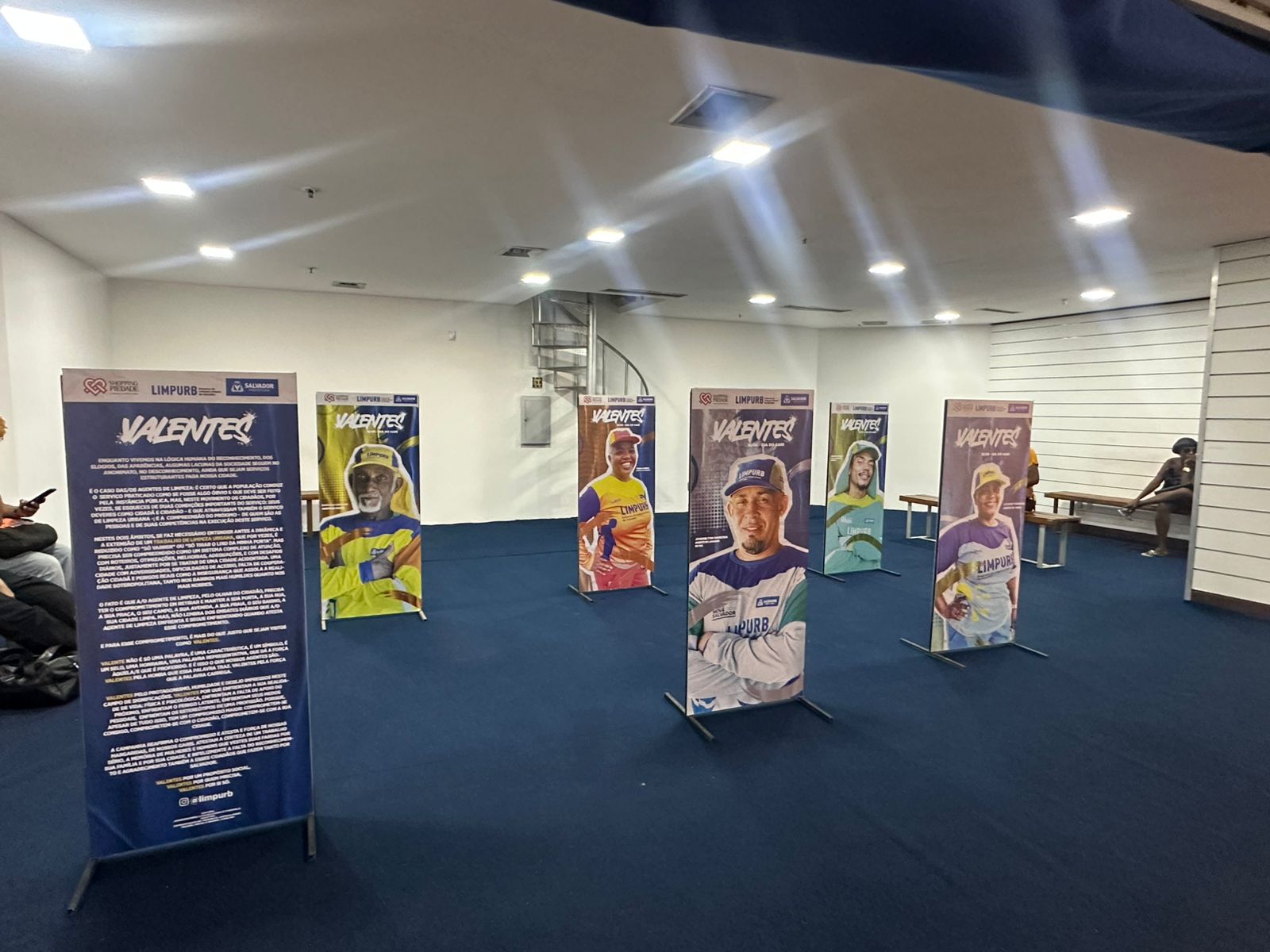 No momento você está vendo Garis são homenageados em exposição no Shopping Piedade