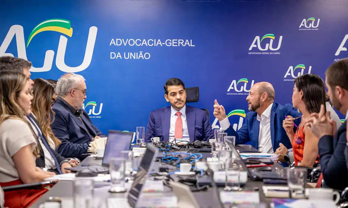 No momento você está vendo INSS prepara plano para ressarcir aposentados vítimas de fraude