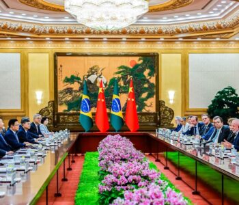 Lula diz que pedirá a Putin que participe de negociação com Zelensky