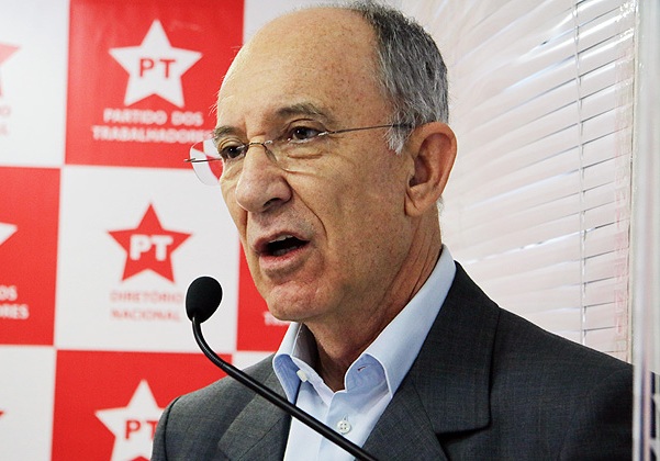 No momento você está vendo Candidato do PT, Rui Falcão participa de plenária da Democracia Socialista em Salvador neste sábado
