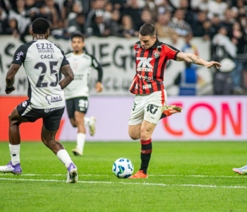 Vitória joga bem e empata com Timão em SP
