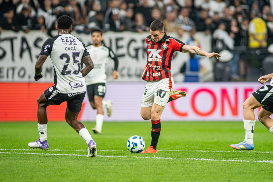 No momento você está vendo Vitória joga bem e empata com Timão em SP
