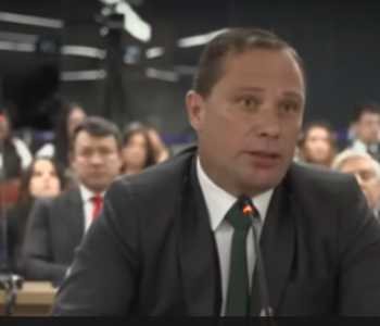 Cid diz que Bolsonaro “enxugou documento” para “somente” prender Moraes