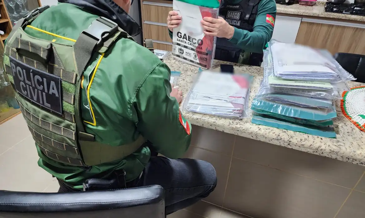 No momento você está vendo Seis advogados são presos por suspeita de lesar mais de mil idosos